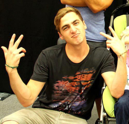 Kendall<333333333333333333333333333333333333333333333333333333