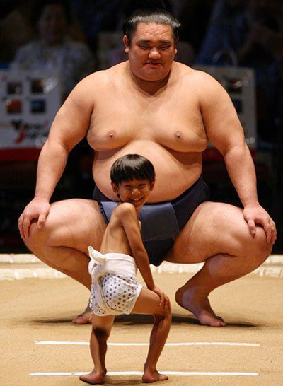 Sumo borac vs mini sumo borac