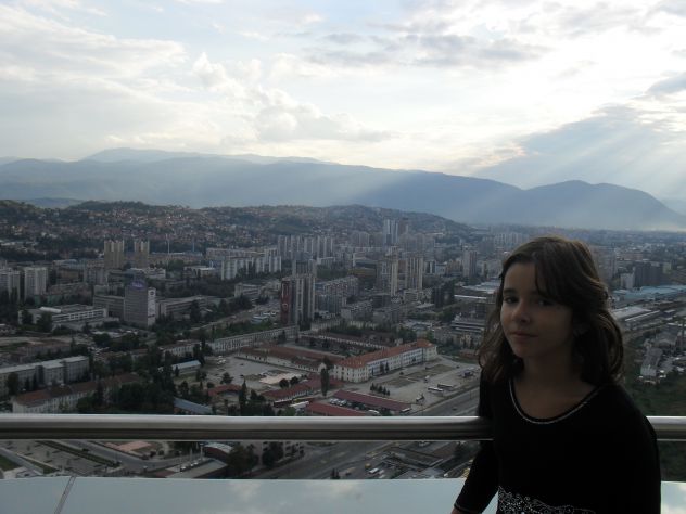 sviđa vam se?? ovo je Sarajevo(BIH)  prelijepo..nije moj rodni grad ali; Angelina Jolie