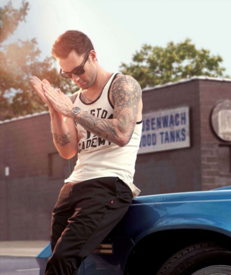 Adam Levine (Maroon 5) :)
